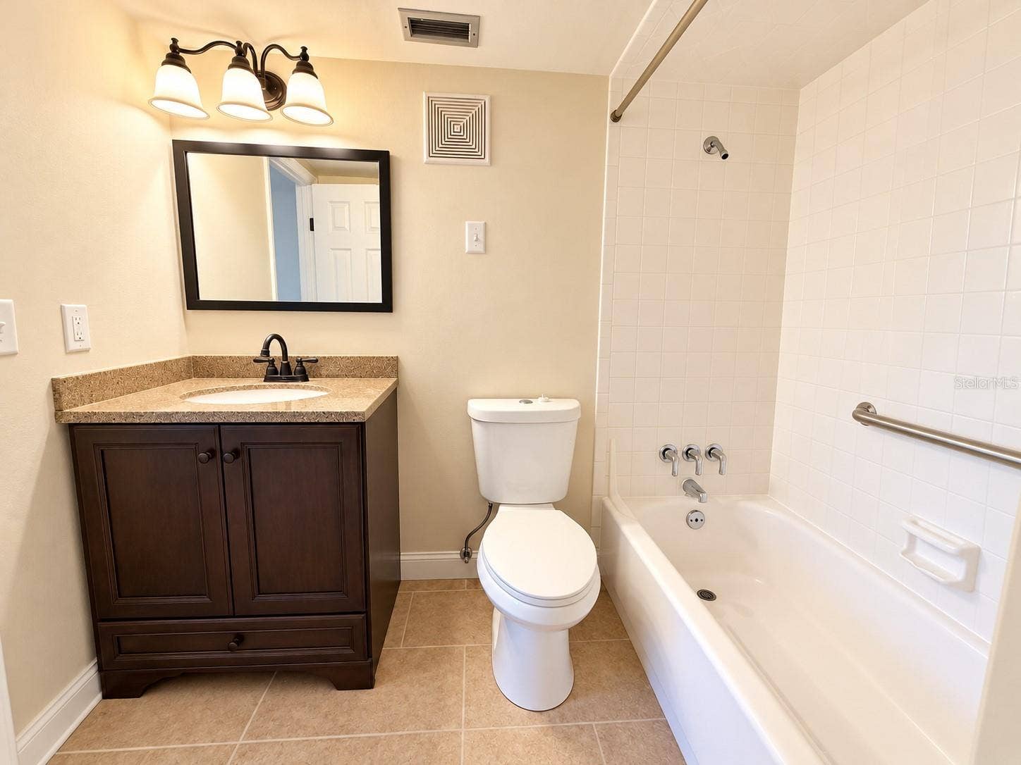 900 AVENUE Z SE, #C2, Winter Haven, FL 33880 900 AVENUE Z SE, #C2, Winter Haven, FL 33880