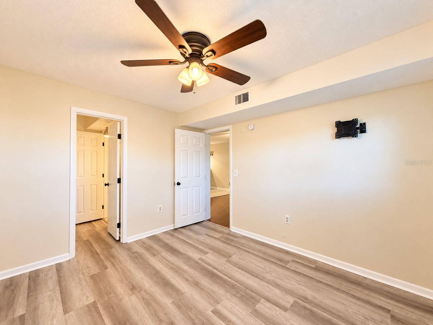 900 AVENUE Z SE, #C2, Winter Haven, FL 33880 900 AVENUE Z SE, #C2, Winter Haven, FL 33880