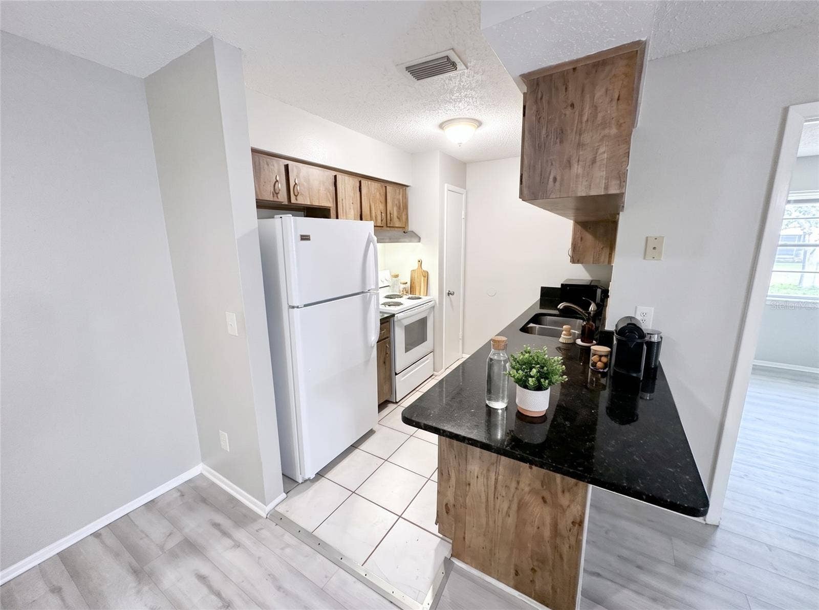 245 THORN TREE PLACE, #245, Brandon, FL 33510 245 THORN TREE PLACE, #245, Brandon, FL 33510