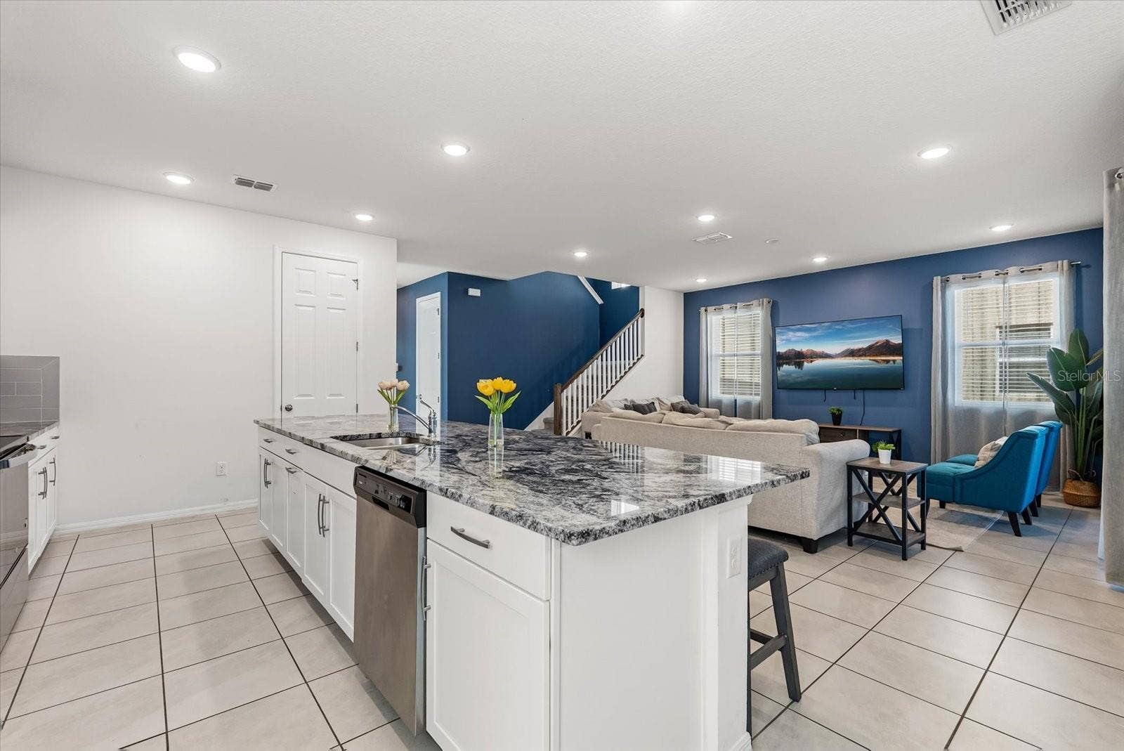 2009 TROPICAL PALMS CIRCLE, Kissimmee, FL 34747 2009 TROPICAL PALMS CIRCLE, Kissimmee, FL 34747