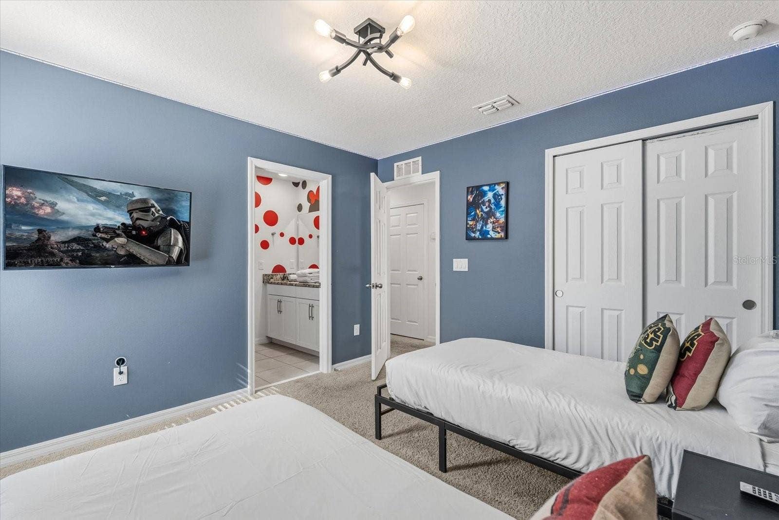 2009 TROPICAL PALMS CIRCLE, Kissimmee, FL 34747 2009 TROPICAL PALMS CIRCLE, Kissimmee, FL 34747