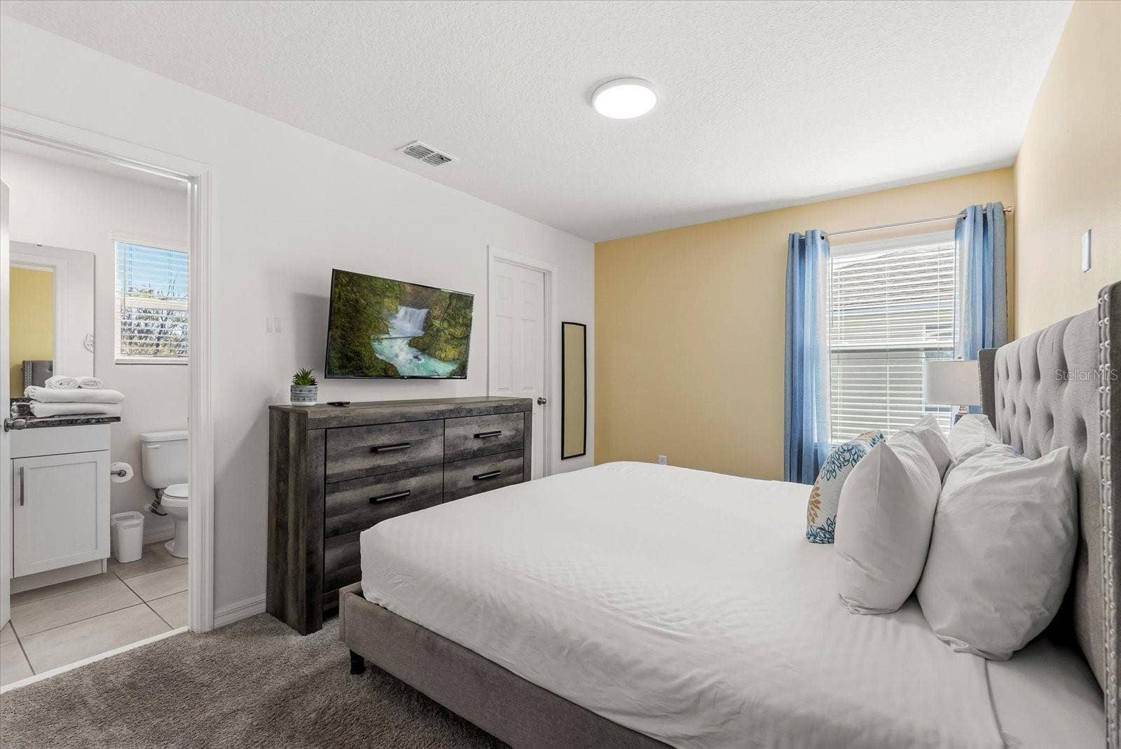 2009 TROPICAL PALMS CIRCLE, Kissimmee, FL 34747 2009 TROPICAL PALMS CIRCLE, Kissimmee, FL 34747