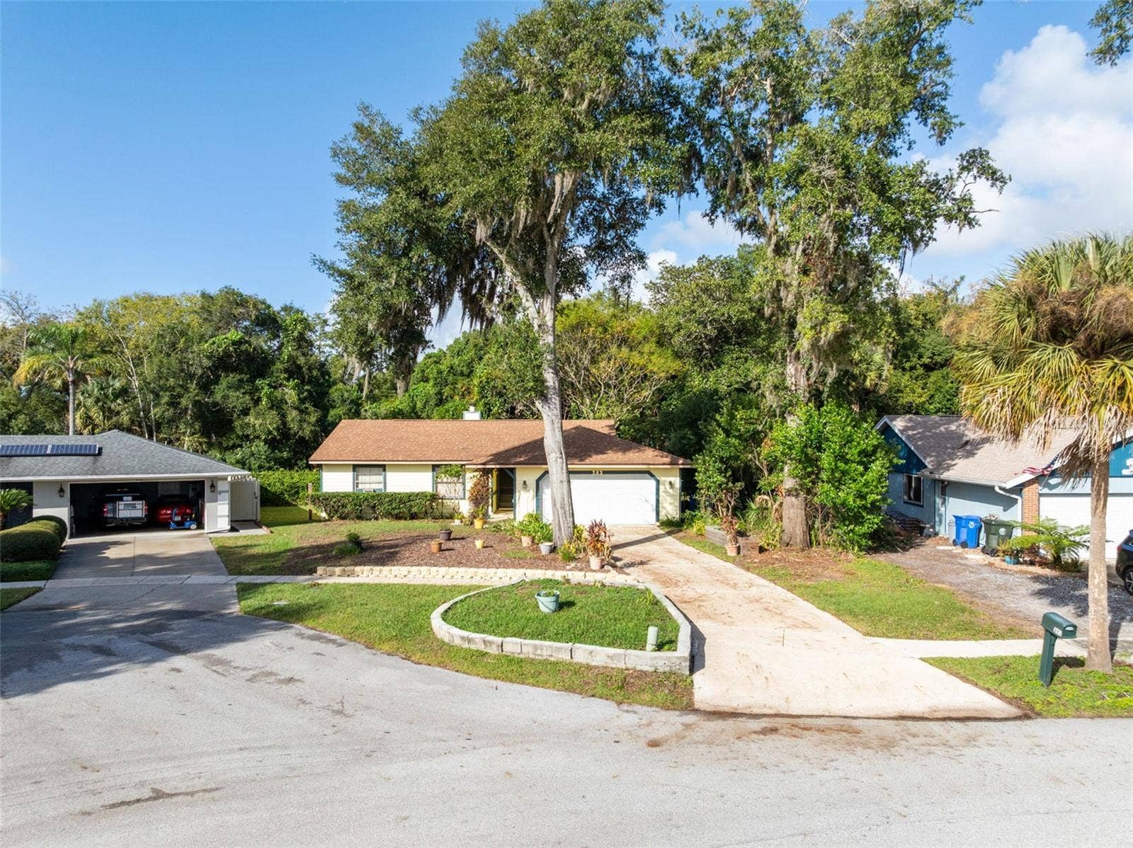 283 W CELERY CIRCLE, Oviedo, FL 32765 283 W CELERY CIRCLE, Oviedo, FL 32765