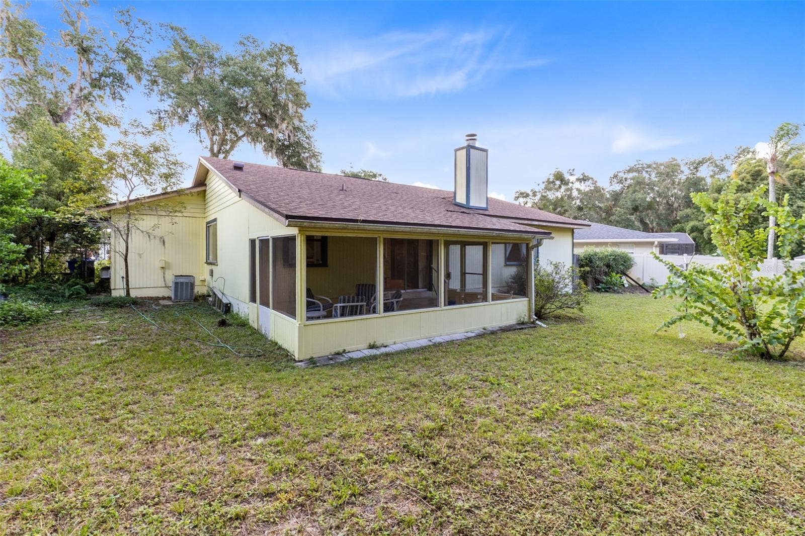 283 W CELERY CIRCLE, Oviedo, FL 32765 283 W CELERY CIRCLE, Oviedo, FL 32765