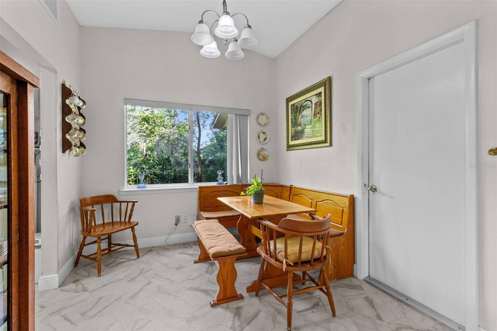 283 W CELERY CIRCLE, Oviedo, FL 32765 283 W CELERY CIRCLE, Oviedo, FL 32765