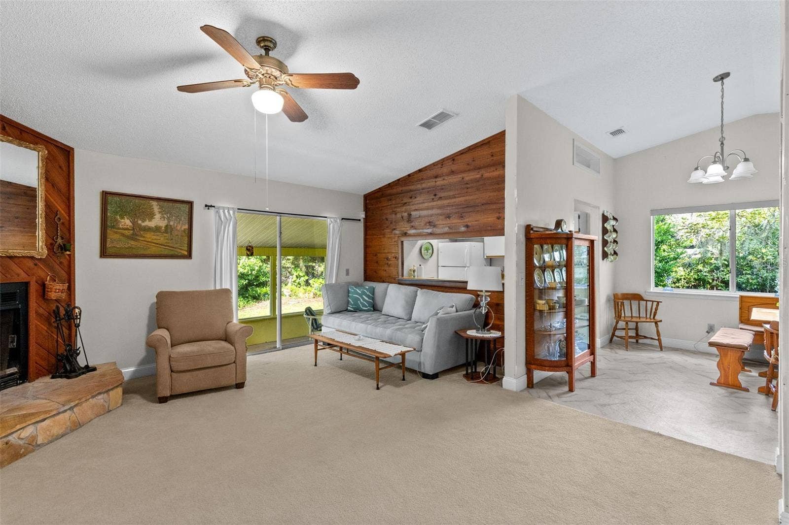 283 W CELERY CIRCLE, Oviedo, FL 32765 283 W CELERY CIRCLE, Oviedo, FL 32765