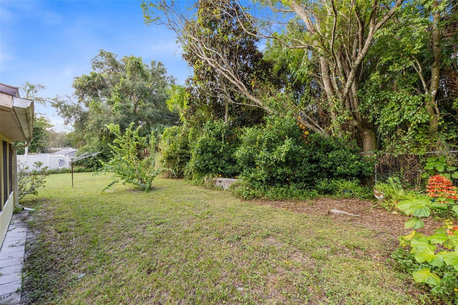 283 W CELERY CIRCLE, Oviedo, FL 32765 283 W CELERY CIRCLE, Oviedo, FL 32765