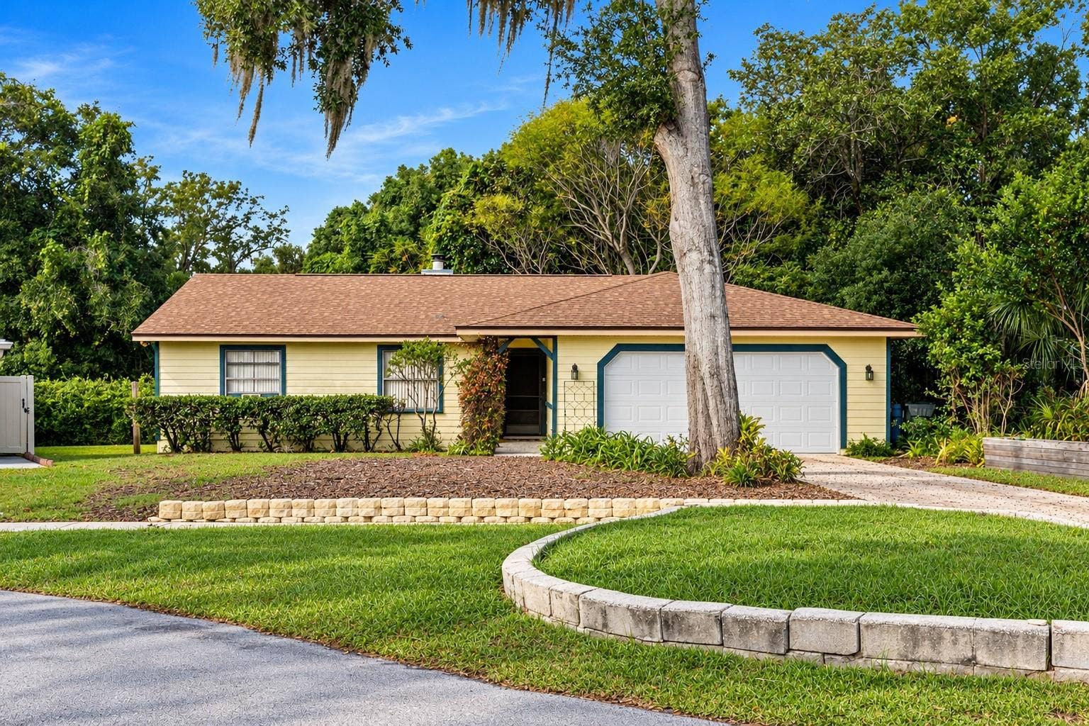 283 W CELERY CIRCLE, Oviedo, FL 32765 283 W CELERY CIRCLE, Oviedo, FL 32765