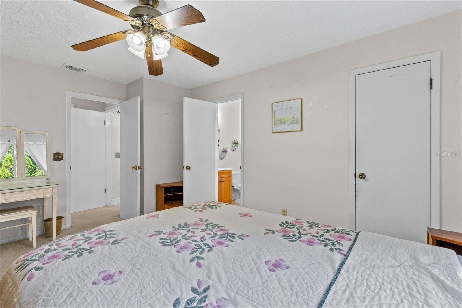 283 W CELERY CIRCLE, Oviedo, FL 32765 283 W CELERY CIRCLE, Oviedo, FL 32765