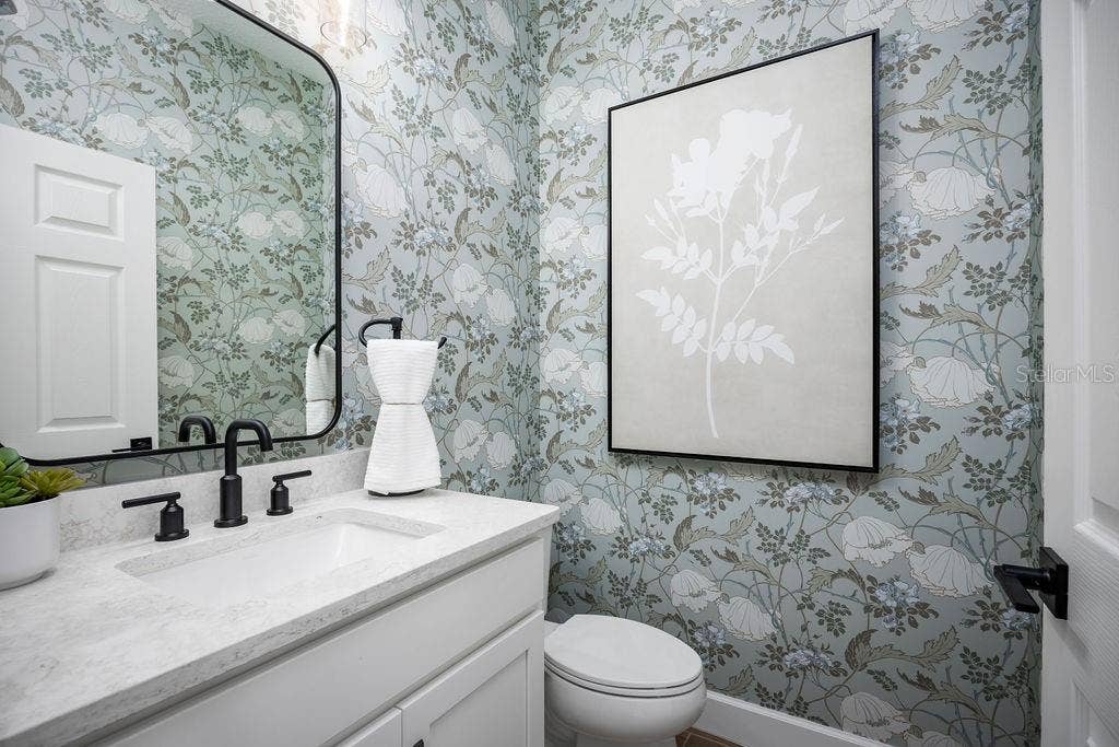 1856 LATTICE WAY, St Cloud, FL 34771 Powder Bath