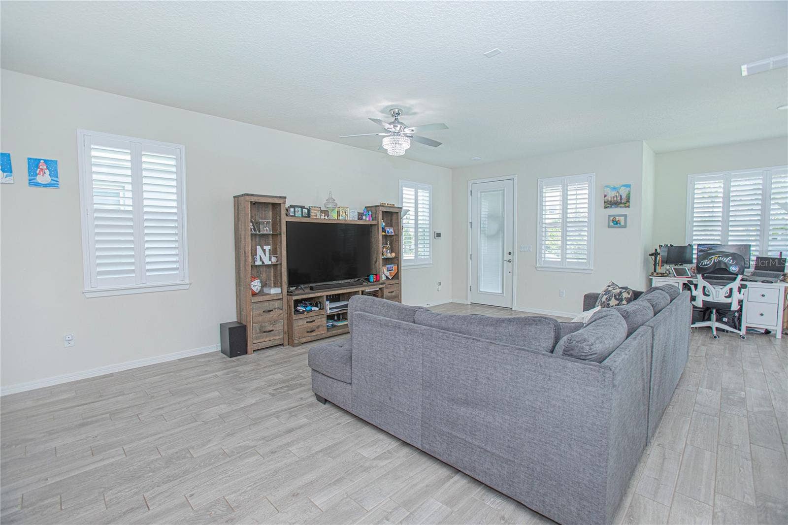 Living Room/ Family Room