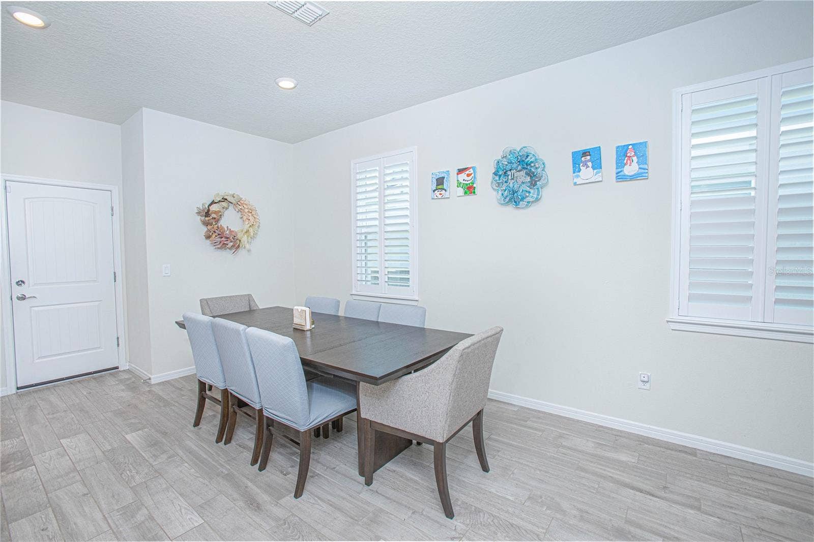 Dining Area/Dining Room
