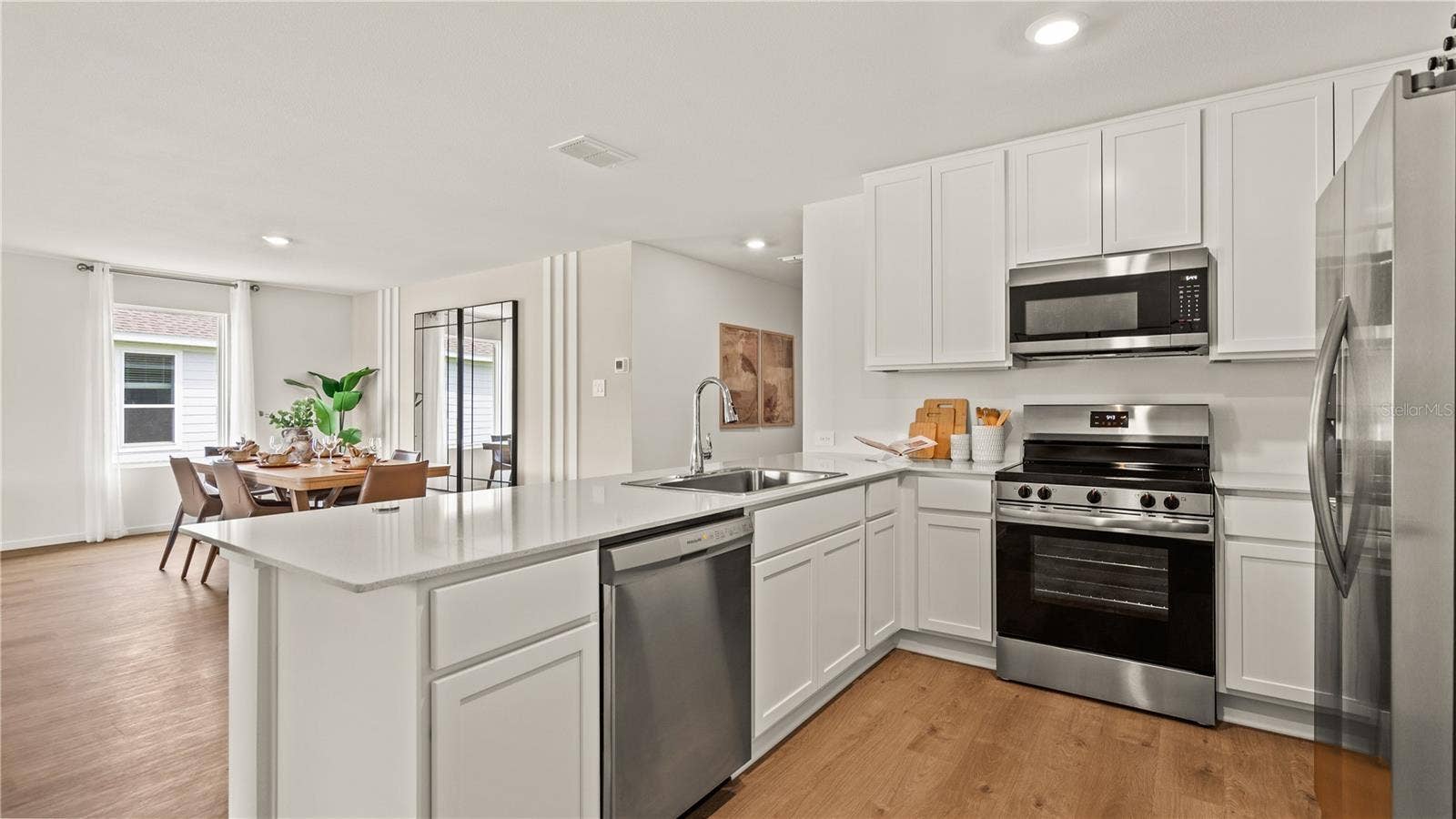 6128 SWAMP BAY DRIVE, Edgewater, FL 32141 6128 SWAMP BAY DRIVE, Edgewater, FL 32141