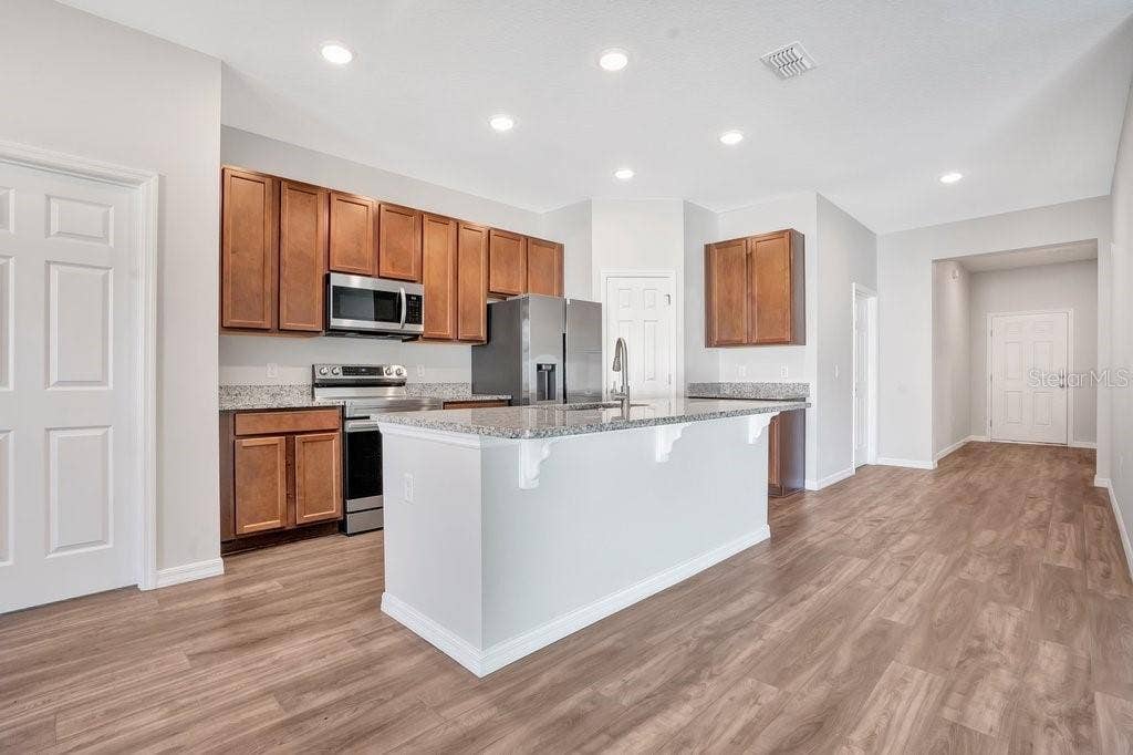 3409 CURLEW AVENUE, Leesburg, FL 34748