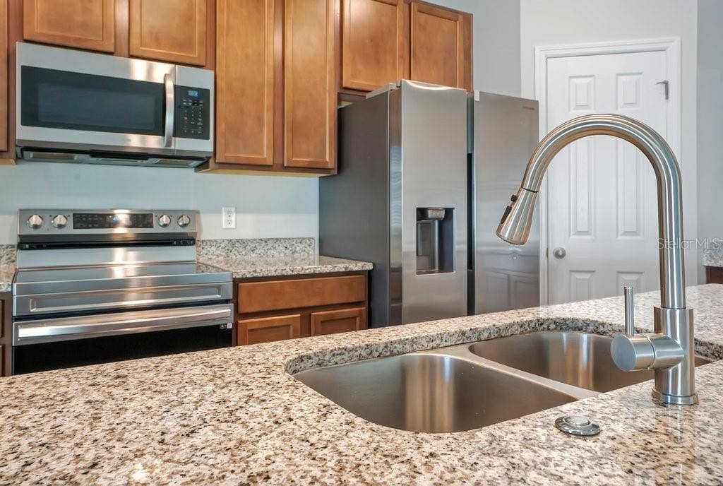 3409 CURLEW AVENUE, Leesburg, FL 34748