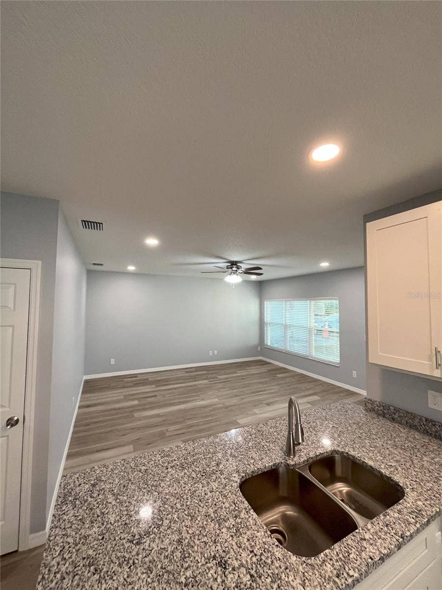 3304 SUMMER ISLAND COURT, Valrico, FL 33594 3304 SUMMER ISLAND COURT, Valrico, FL 33594