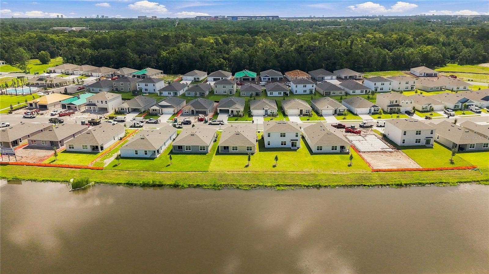 1025 CHAMPION RIDGE DRIVE, Daytona Beach, FL 32124 1025 CHAMPION RIDGE DRIVE, Daytona Beach, FL 32124