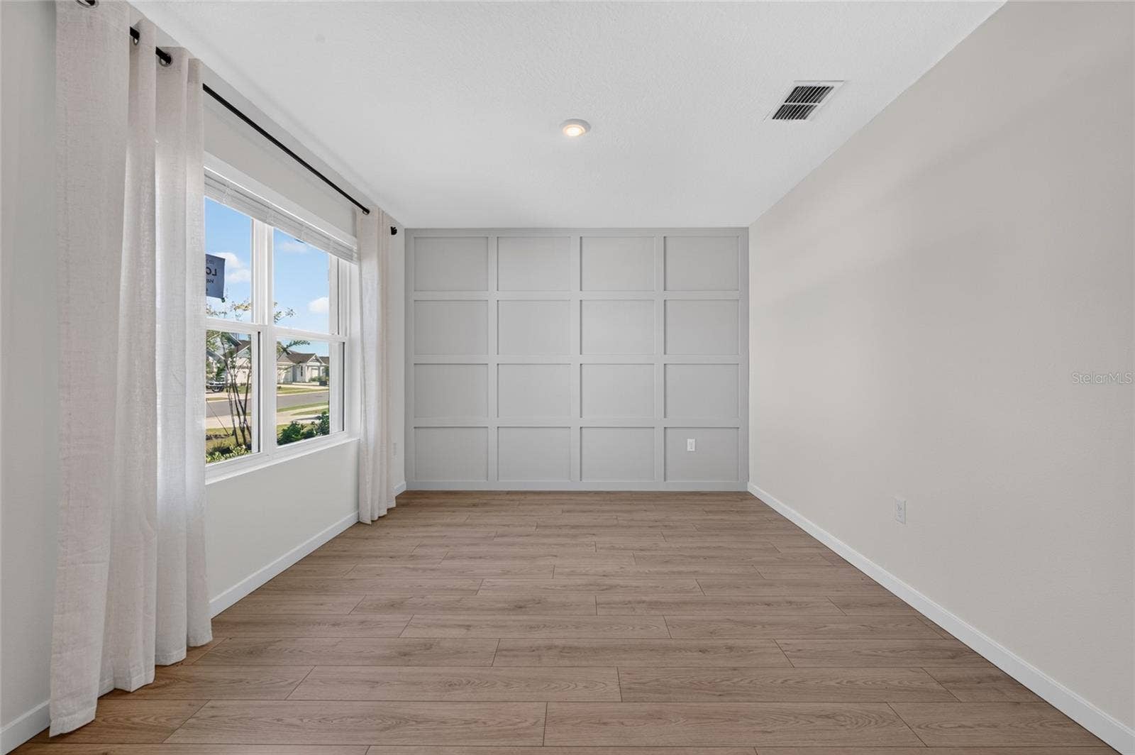 1025 CHAMPION RIDGE DRIVE, Daytona Beach, FL 32124 1025 CHAMPION RIDGE DRIVE, Daytona Beach, FL 32124