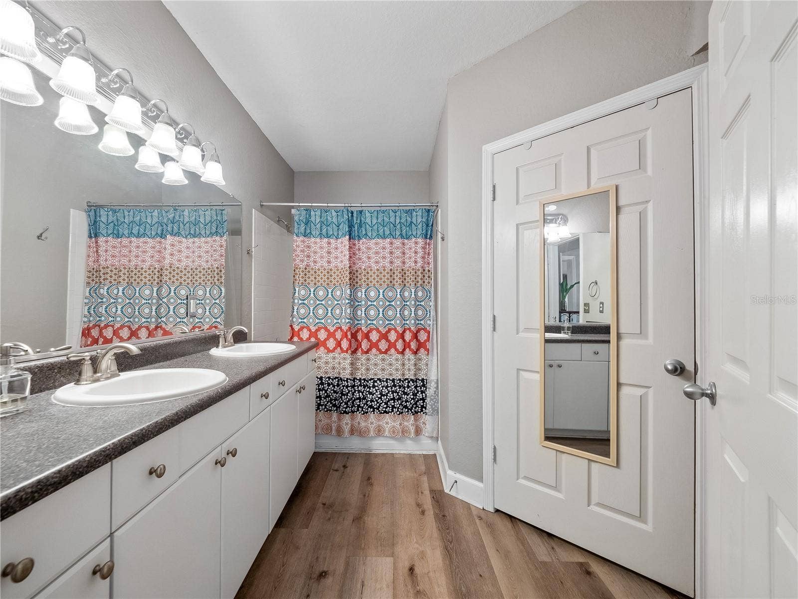 204 E SOUTH STREET, #2052, Orlando, FL 32801 204 E SOUTH STREET, #2052, Orlando, FL 32801