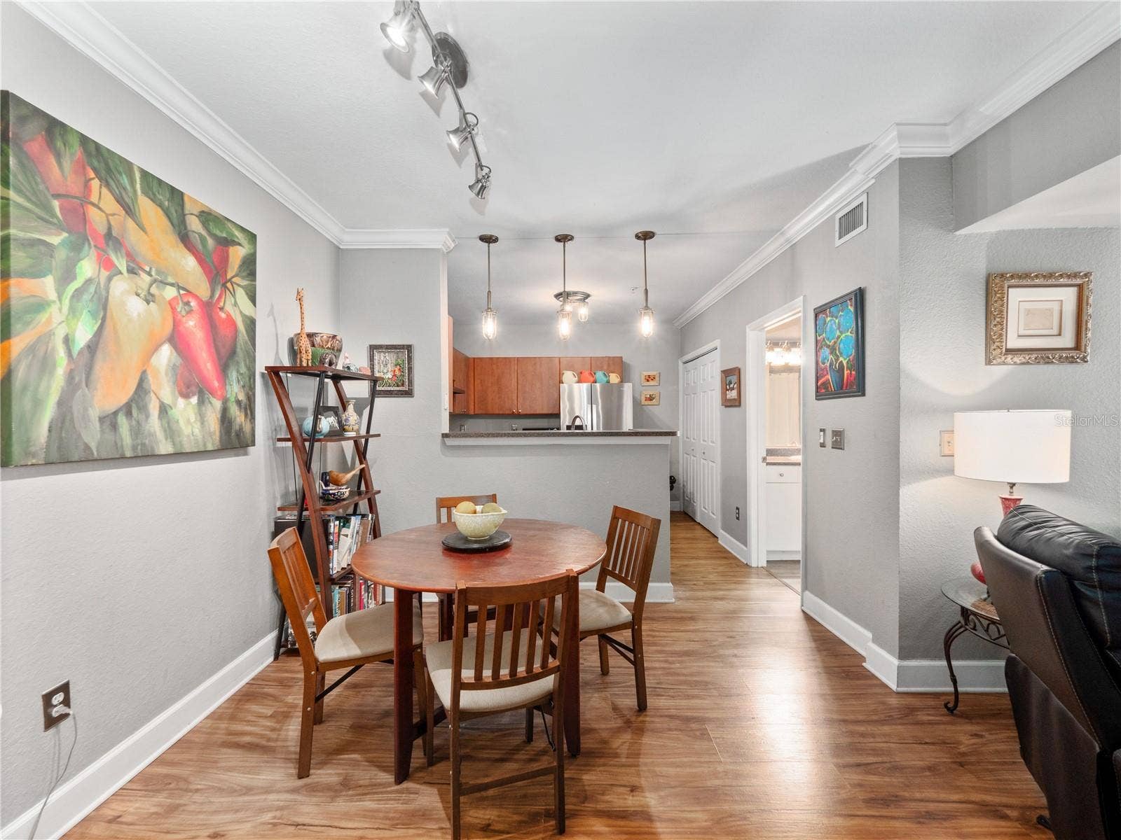 204 E SOUTH STREET, #2052, Orlando, FL 32801 204 E SOUTH STREET, #2052, Orlando, FL 32801