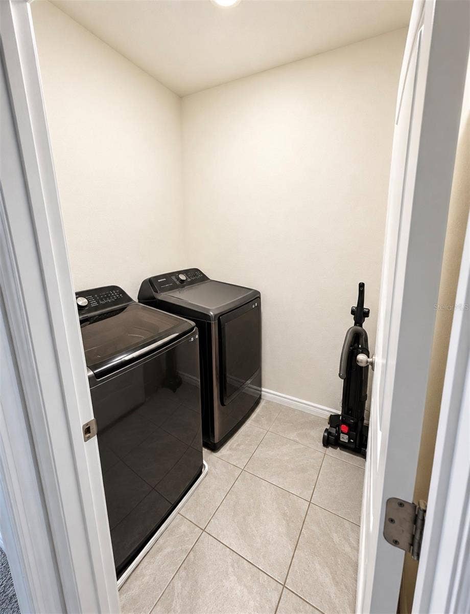 3660 SUNGROVE CIRCLE, Sanford, FL 32771