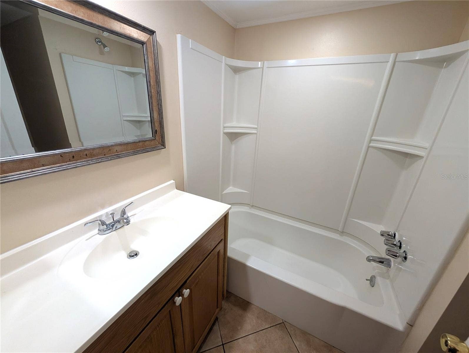 6415 S ROBERTS AVENUE, #201, Tampa, FL 33616 6415 S ROBERTS AVENUE, #201, Tampa, FL 33616