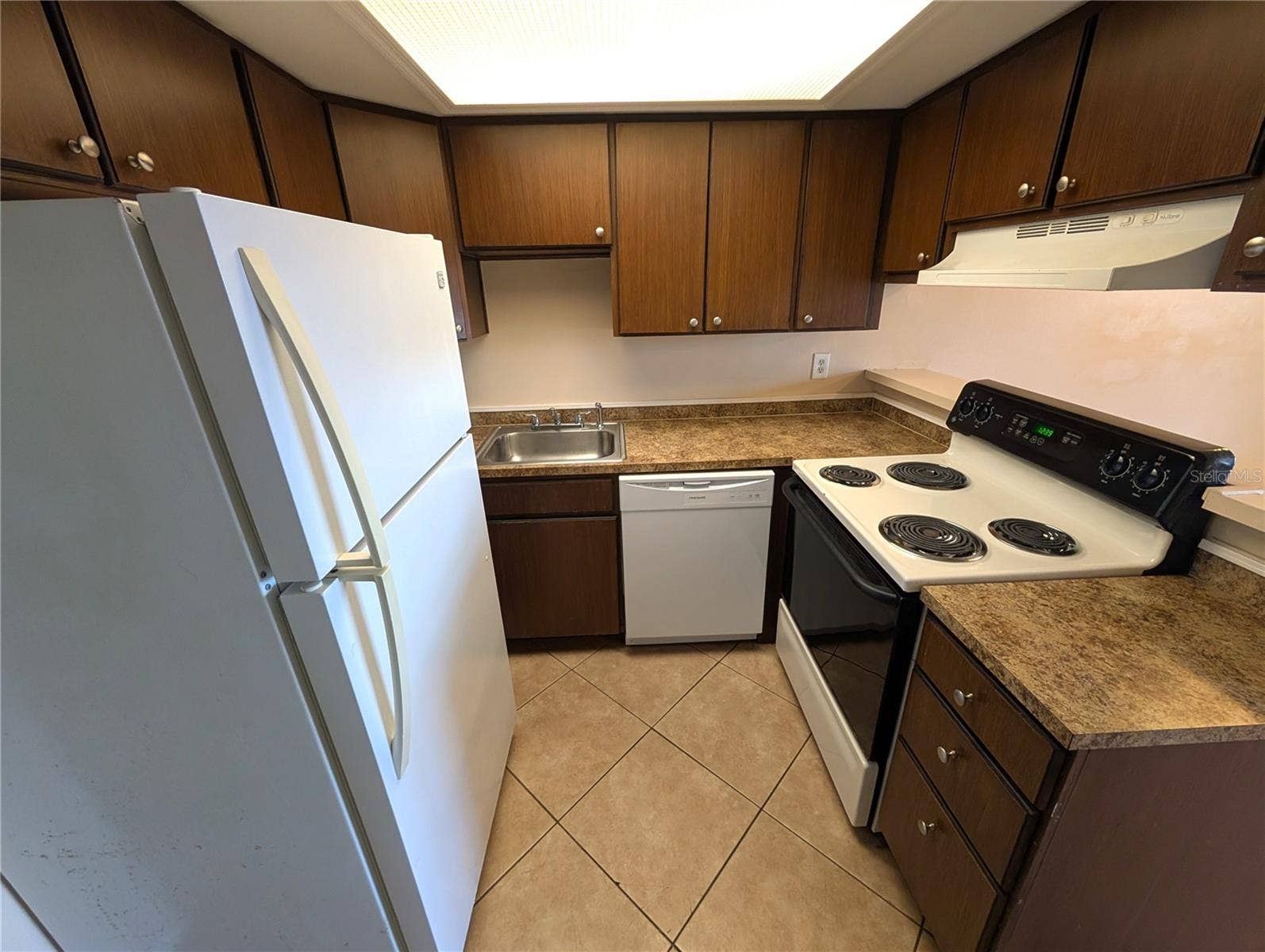 6415 S ROBERTS AVENUE, #201, Tampa, FL 33616 6415 S ROBERTS AVENUE, #201, Tampa, FL 33616