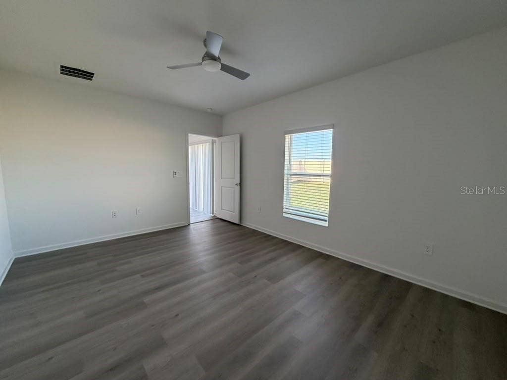 2713 RUNNERS CIRCLE, Clermont, FL 34714