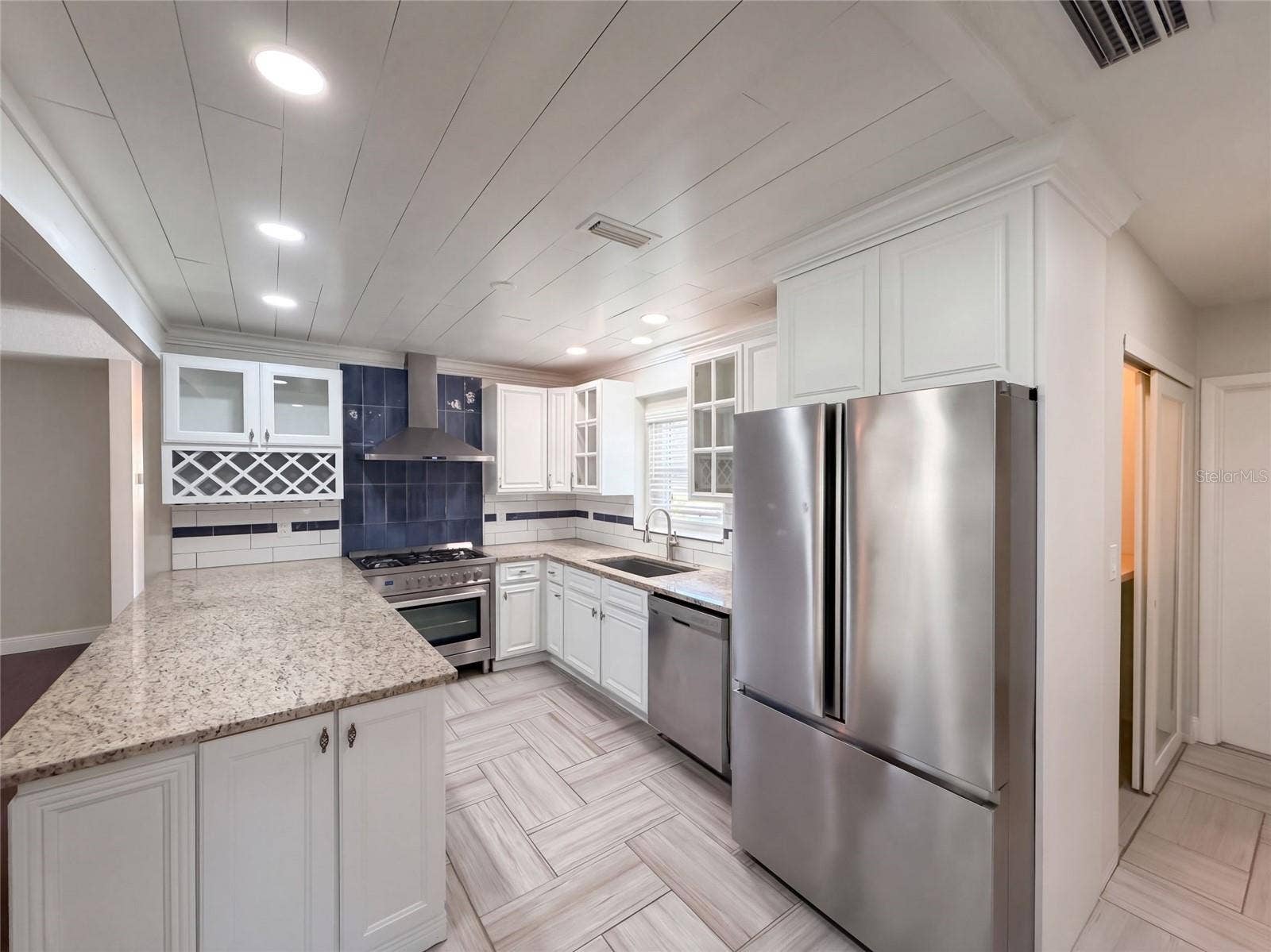 2645 ROY HANNA DRIVE S, St Petersburg, FL 33712 2645 ROY HANNA DRIVE S, St Petersburg, FL 33712