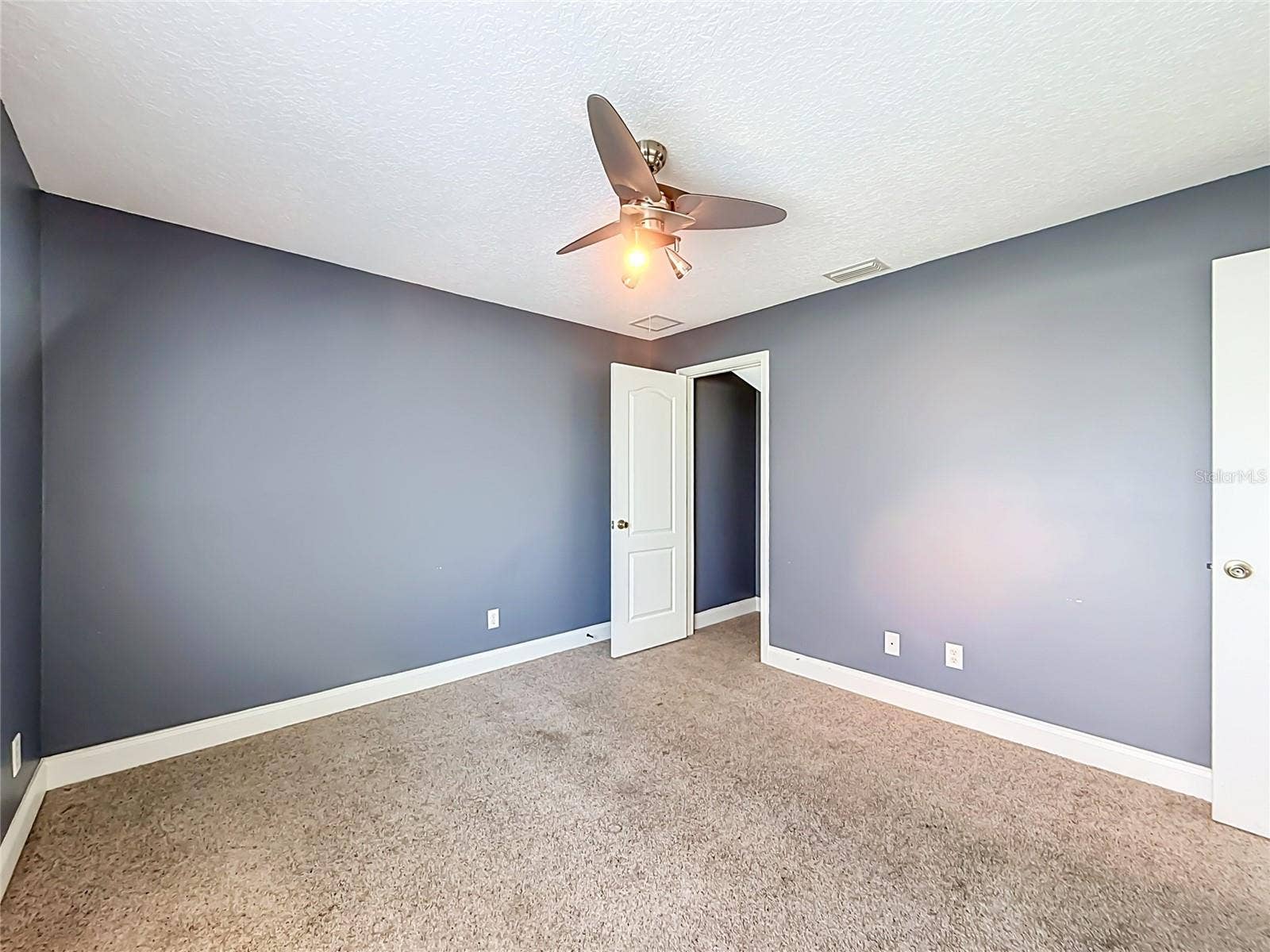 301 ASHTON WOODS LANE, Leesburg, FL 34748