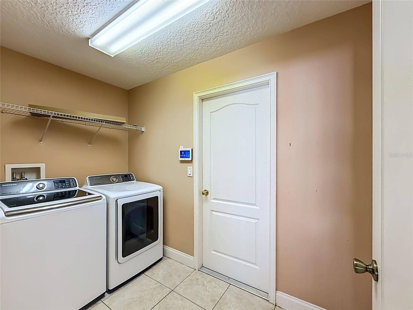 301 ASHTON WOODS LANE, Leesburg, FL 34748