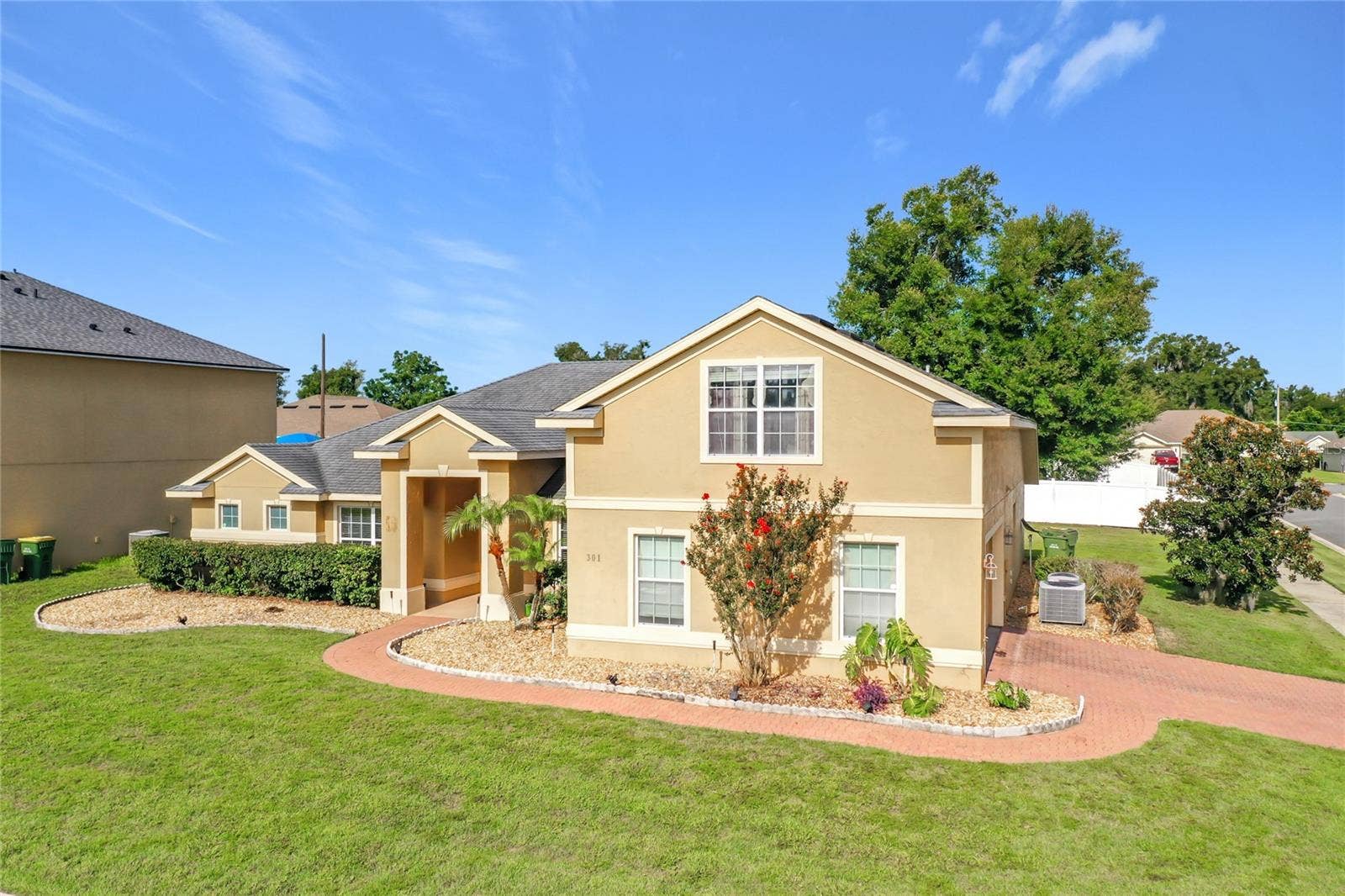 301 ASHTON WOODS LANE, Leesburg, FL 34748