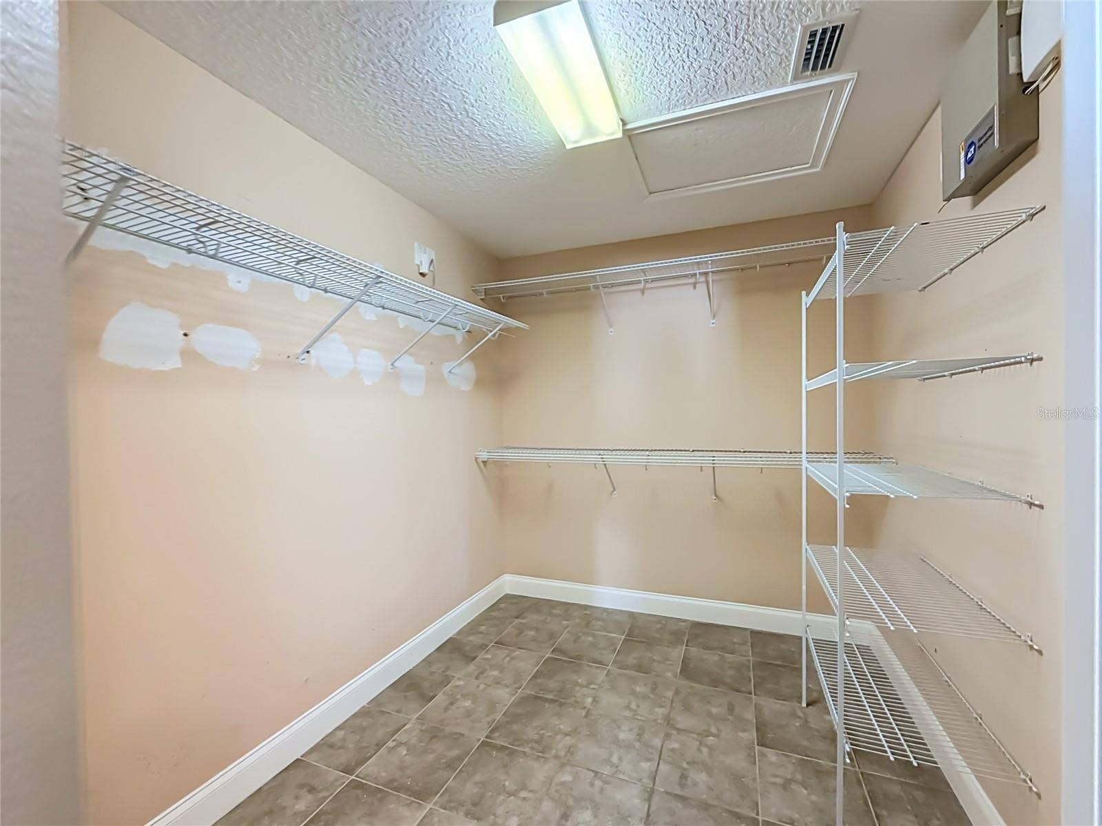 301 ASHTON WOODS LANE, Leesburg, FL 34748