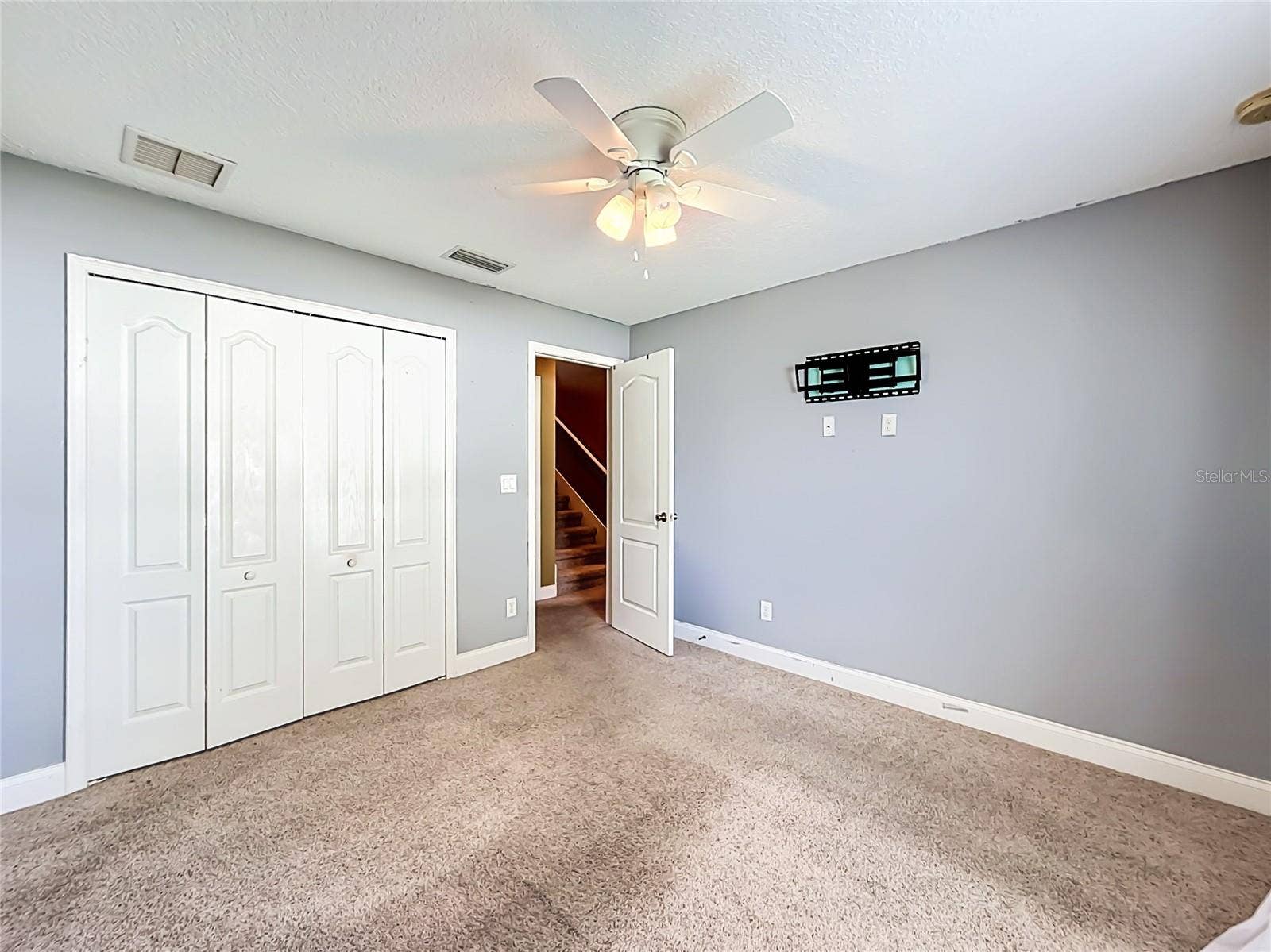 301 ASHTON WOODS LANE, Leesburg, FL 34748