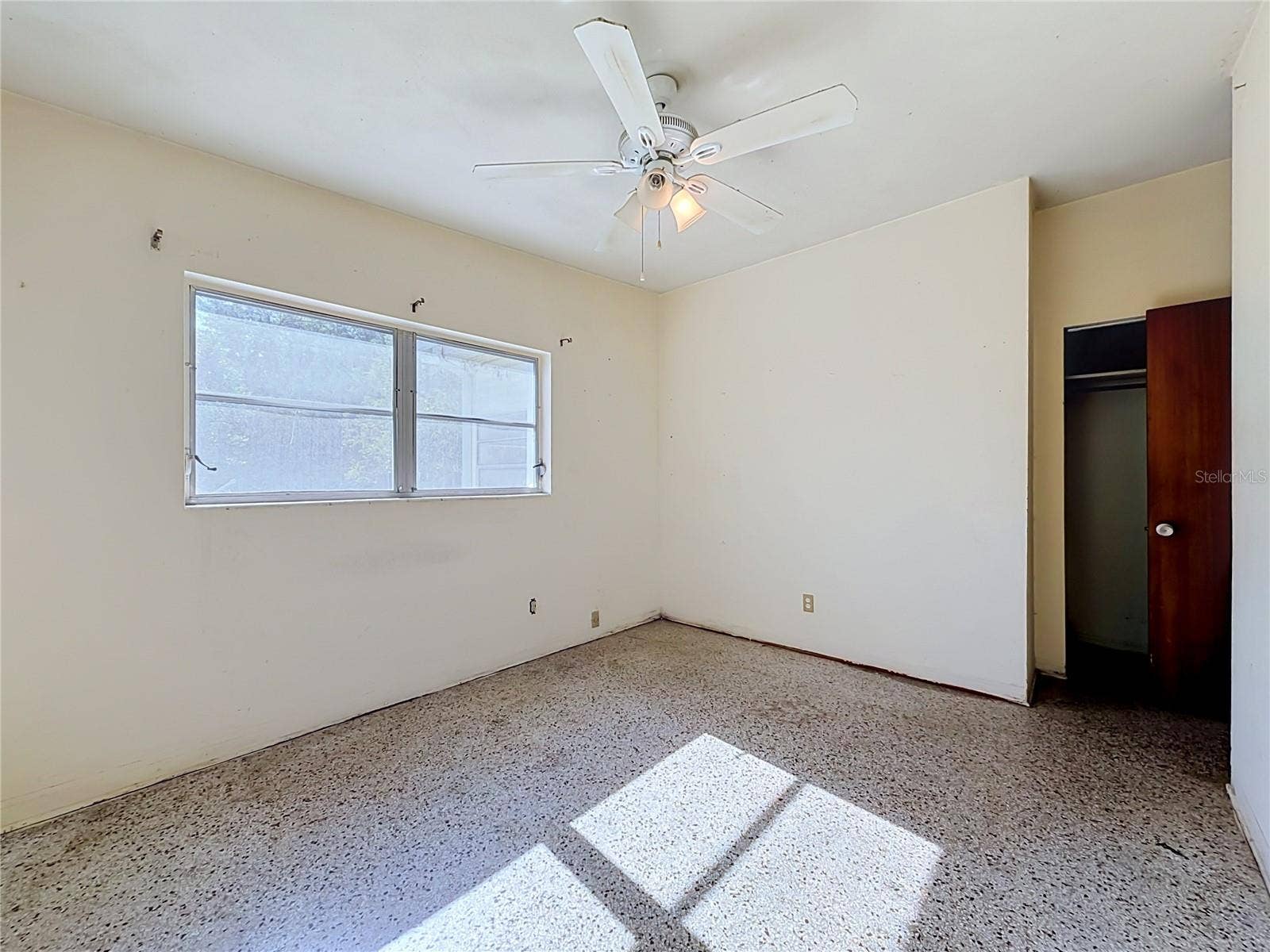 400 E 5TH STREET, Chuluota, FL 32766 400 E 5TH STREET, Chuluota, FL 32766