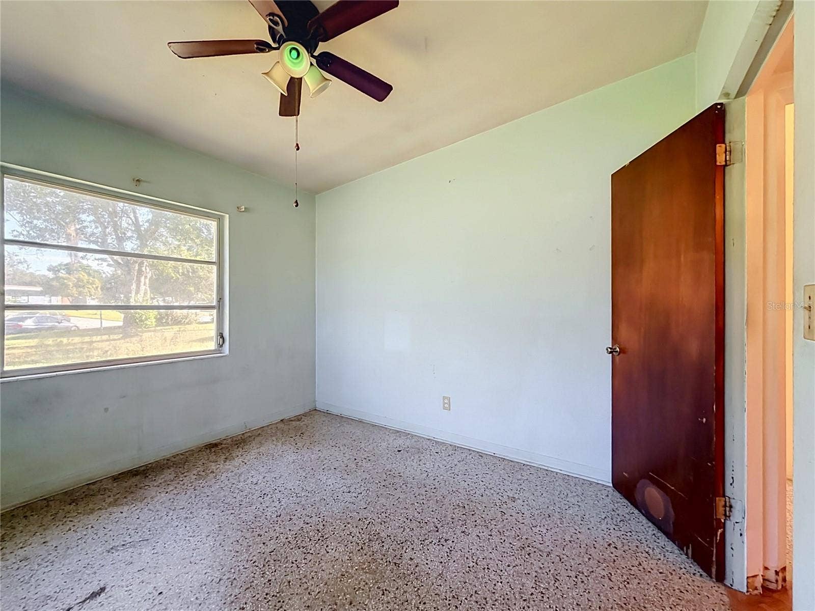 400 E 5TH STREET, Chuluota, FL 32766 400 E 5TH STREET, Chuluota, FL 32766