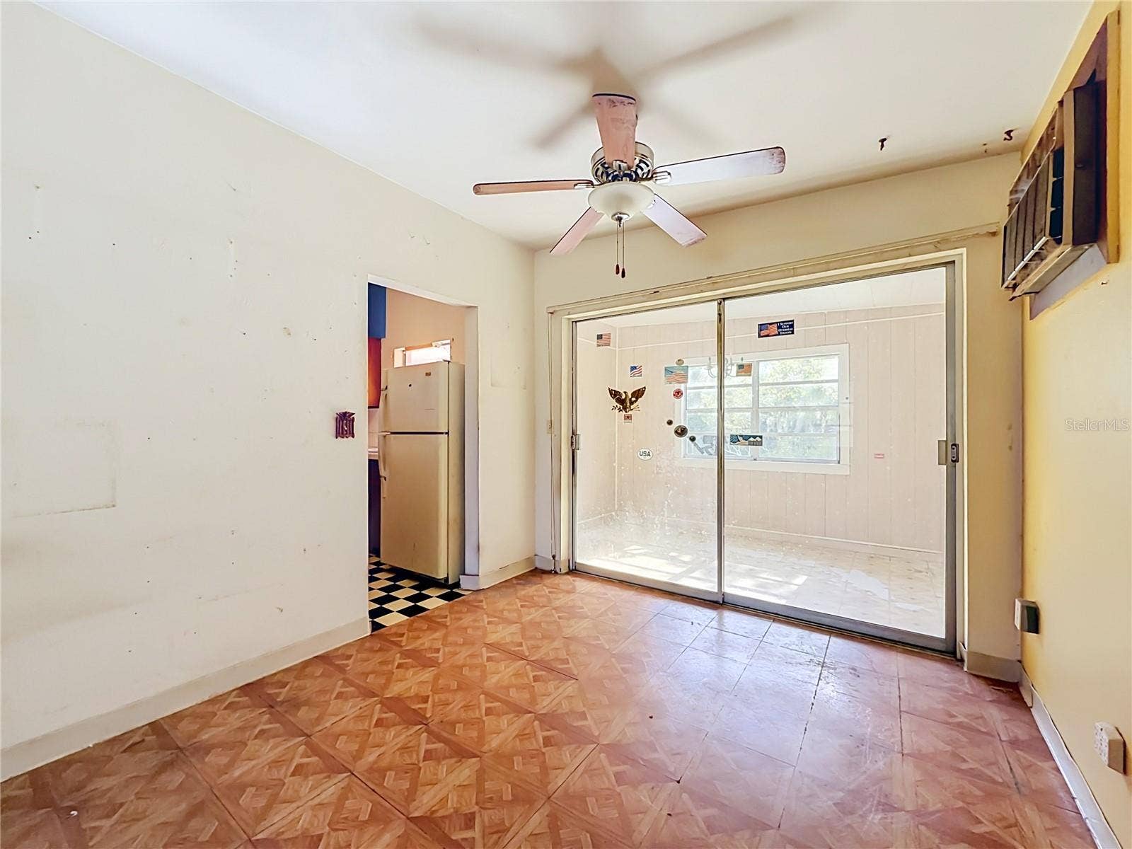 400 E 5TH STREET, Chuluota, FL 32766 400 E 5TH STREET, Chuluota, FL 32766