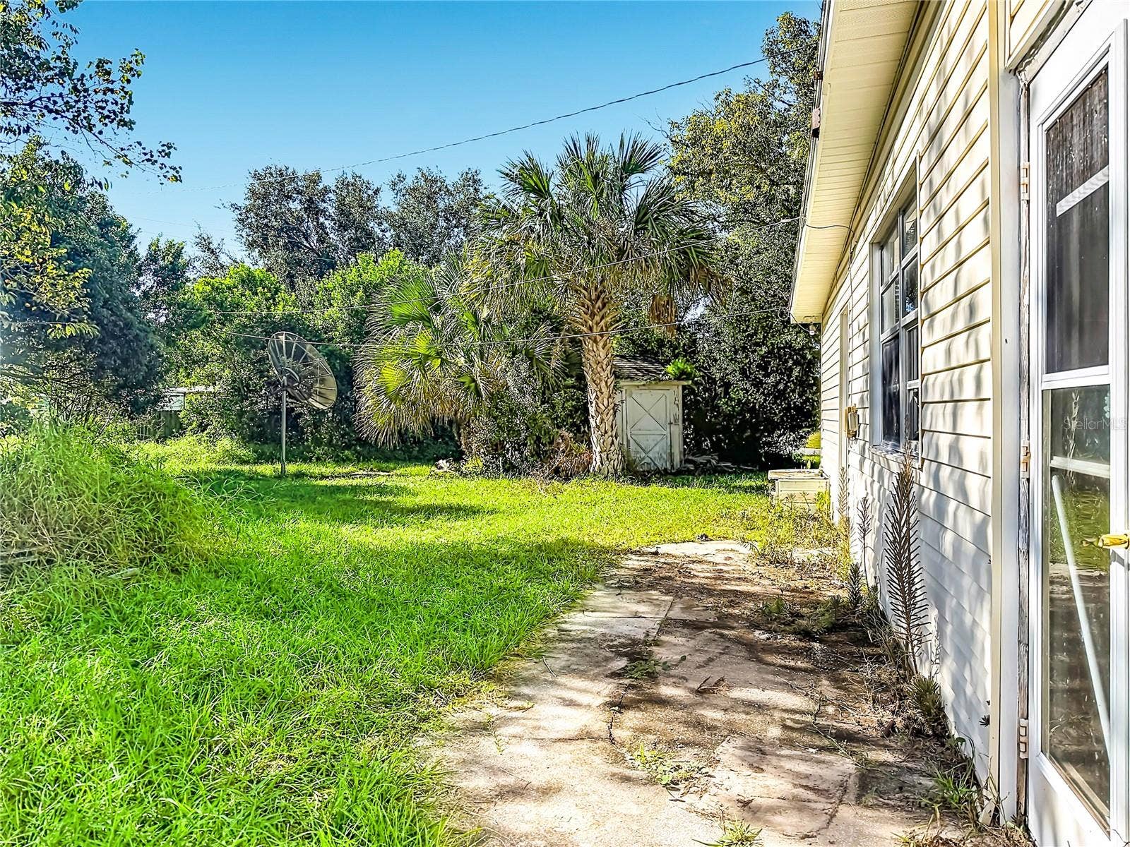 400 E 5TH STREET, Chuluota, FL 32766 400 E 5TH STREET, Chuluota, FL 32766