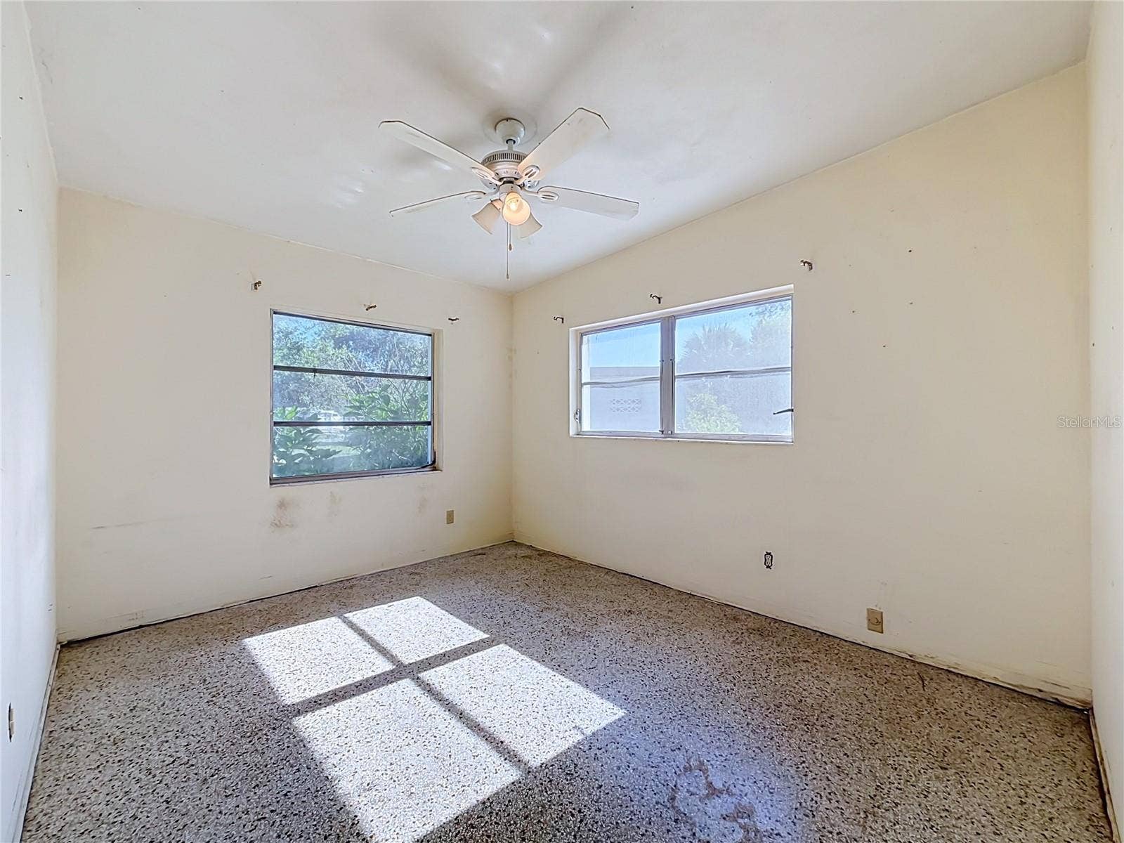 400 E 5TH STREET, Chuluota, FL 32766 400 E 5TH STREET, Chuluota, FL 32766