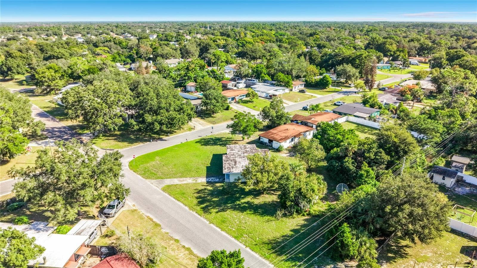 400 E 5TH STREET, Chuluota, FL 32766 400 E 5TH STREET, Chuluota, FL 32766
