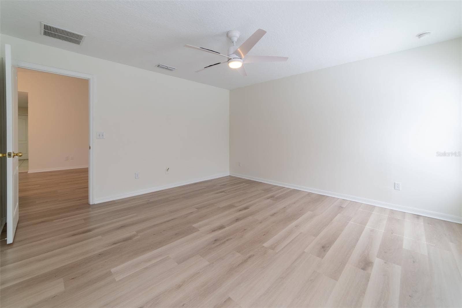 298 HAMMOCK COURT, Davenport, FL 33896