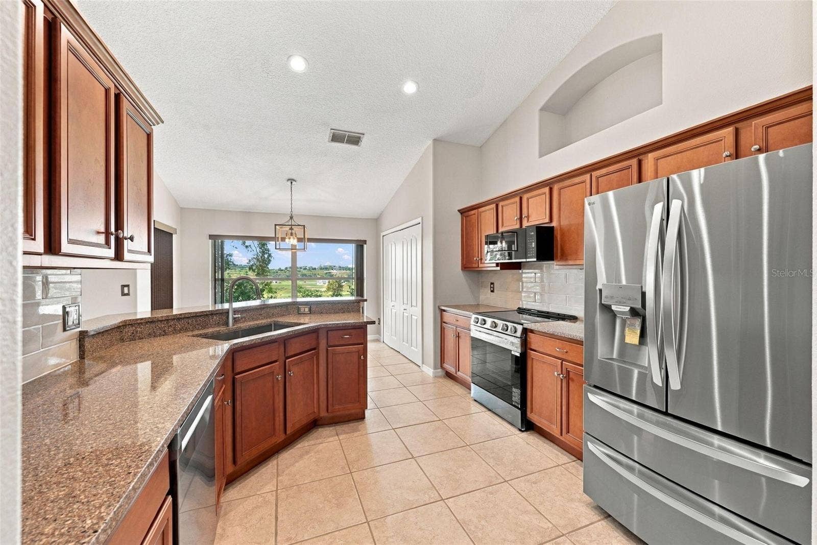 1071 PRINCETON DRIVE, Clermont, FL 34711 1071 PRINCETON DRIVE, Clermont, FL 34711