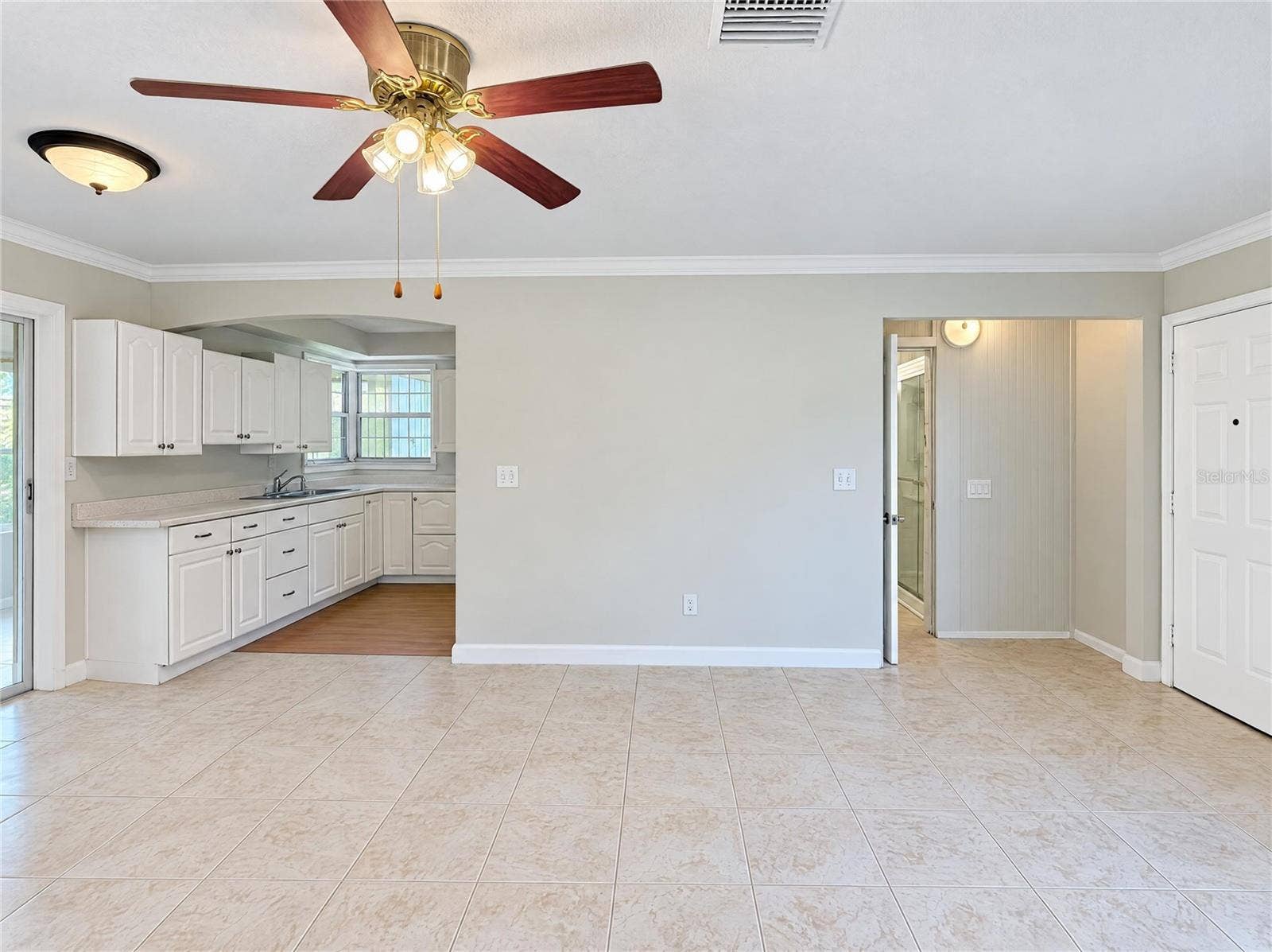 1331 E HANCOCK DRIVE, Deltona, FL 32725 1331 E HANCOCK DRIVE, Deltona, FL 32725