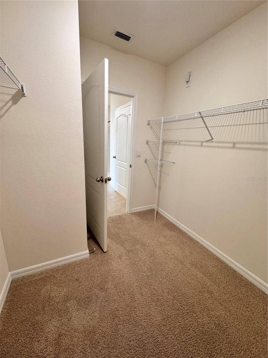 913 AMBLESIDE DRIVE, Haines City, FL 33844 Master Walk in closet