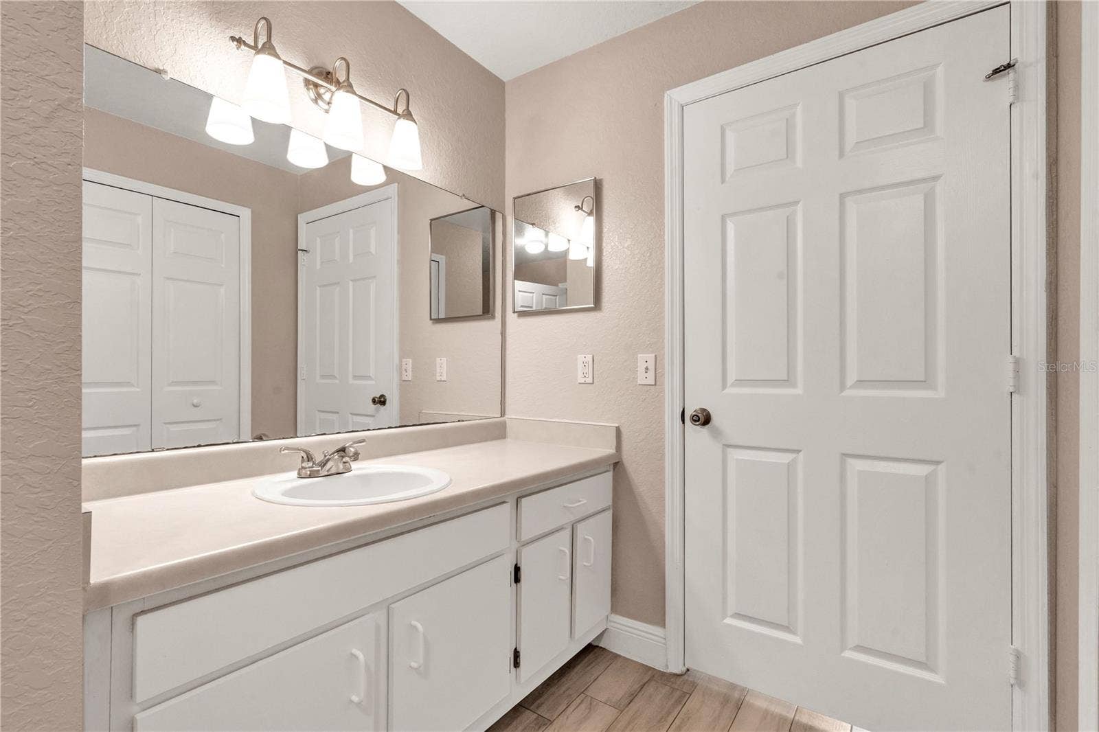 13015 PLANTATION PARK CIRCLE, #1023, Orlando, FL 32821