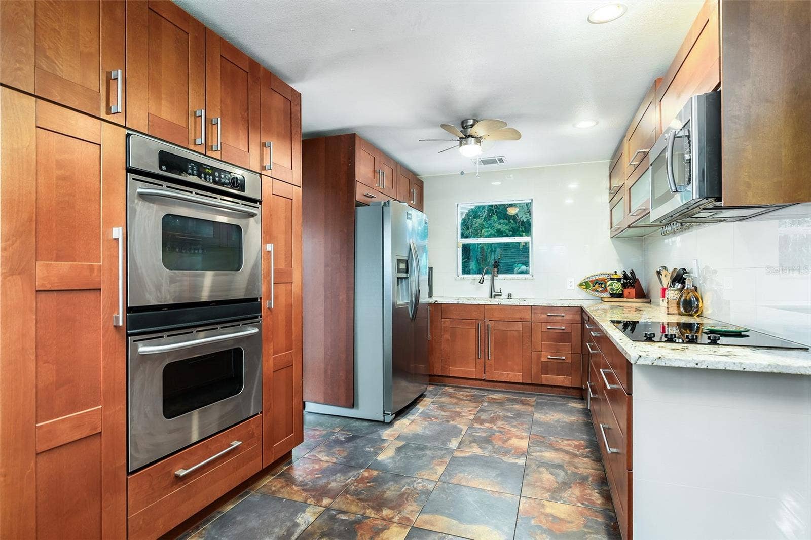 1036 DELANEY AVENUE, Orlando, FL 32806 1036 DELANEY AVENUE, Orlando, FL 32806