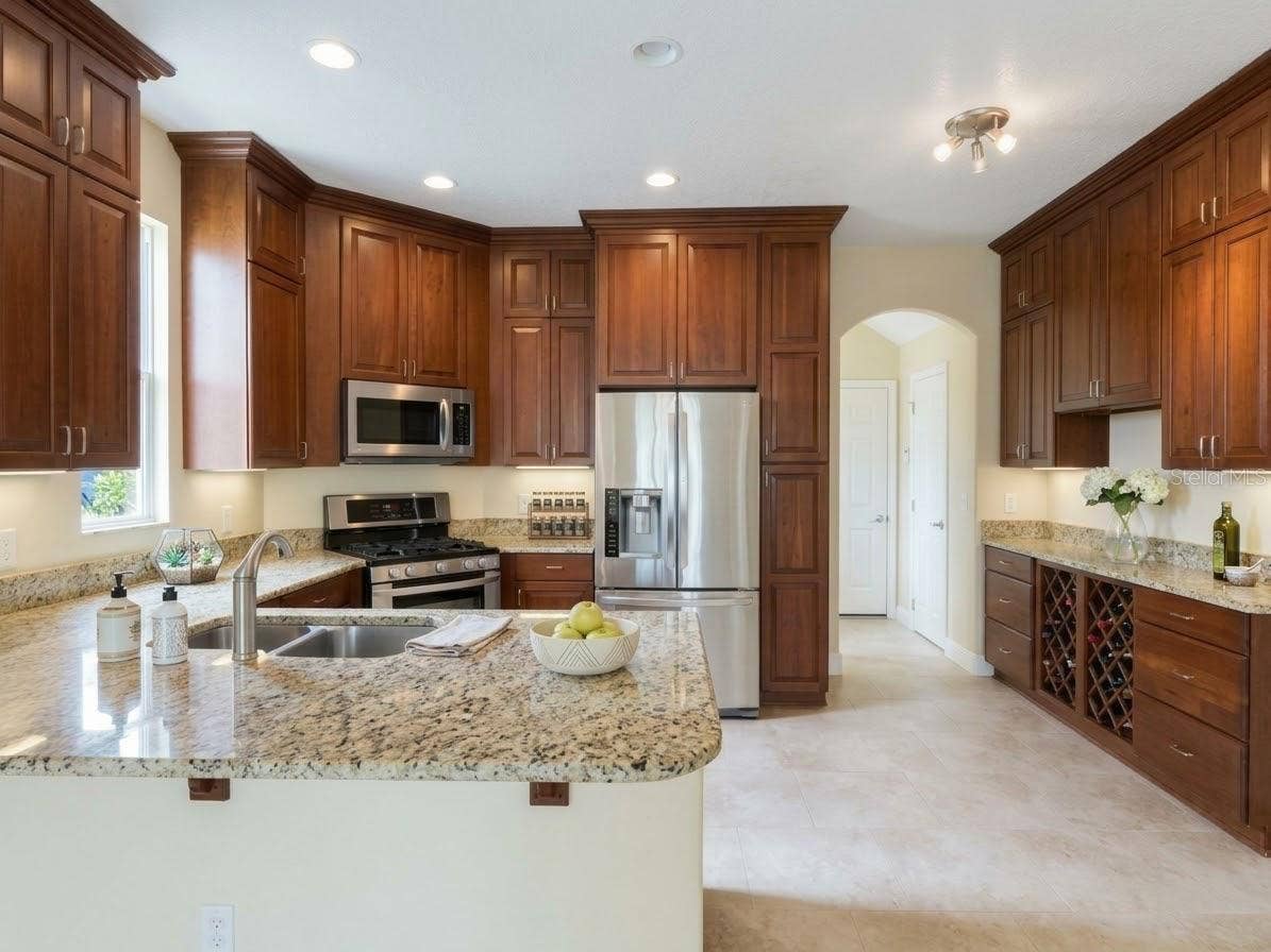6628 BOUGANVILLEA CRESCENT DRIVE, Orlando, FL 32809