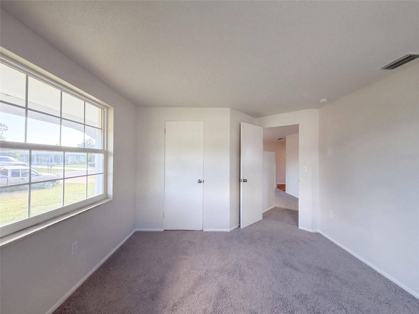117 66TH AVENUE W, Bradenton, FL 34207 117 66TH AVENUE W, Bradenton, FL 34207