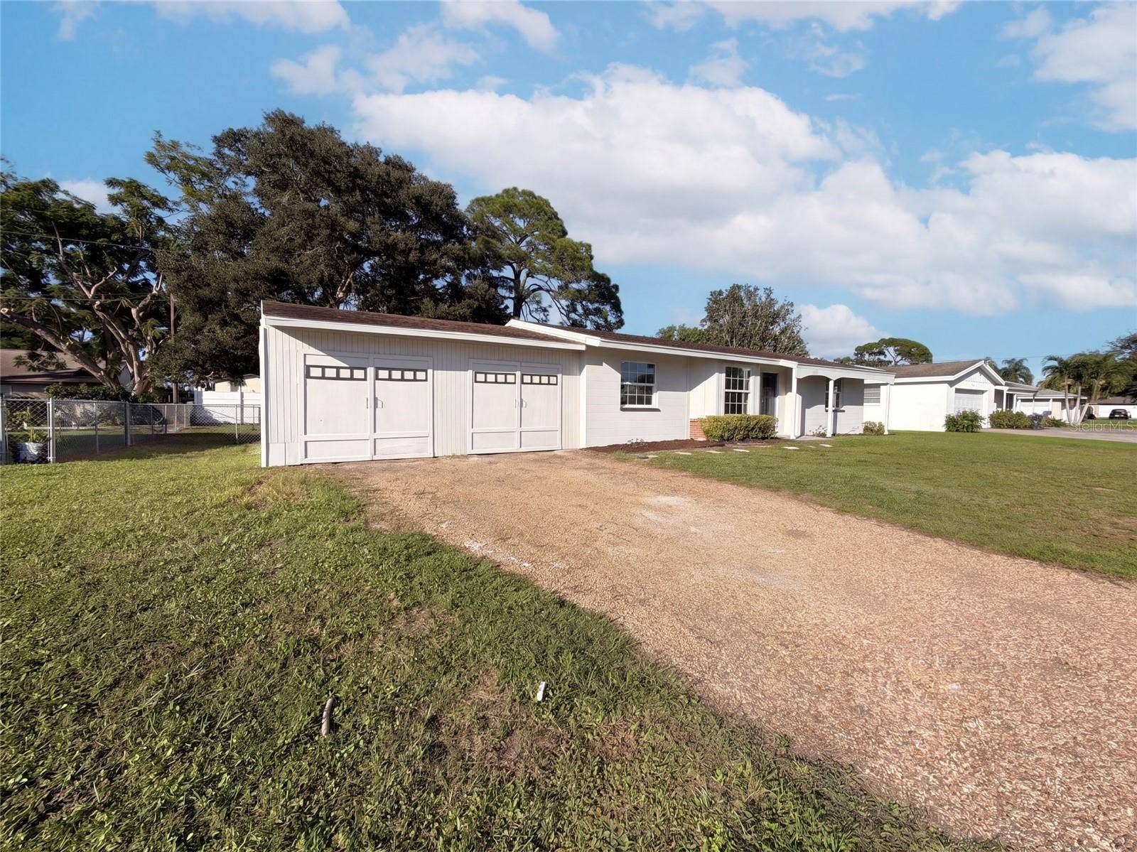 117 66TH AVENUE W, Bradenton, FL 34207 117 66TH AVENUE W, Bradenton, FL 34207