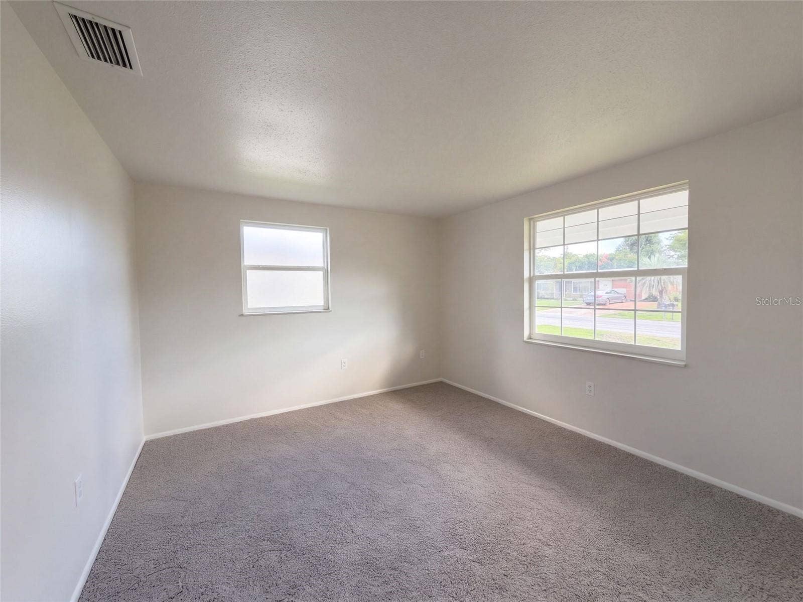 117 66TH AVENUE W, Bradenton, FL 34207 117 66TH AVENUE W, Bradenton, FL 34207